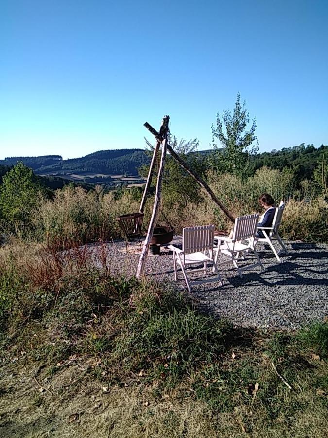 Camping La Foret Du Morvan Larochemillay Екстериор снимка