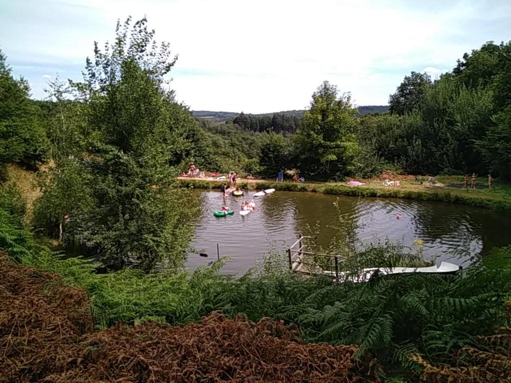 Camping La Foret Du Morvan Larochemillay Екстериор снимка
