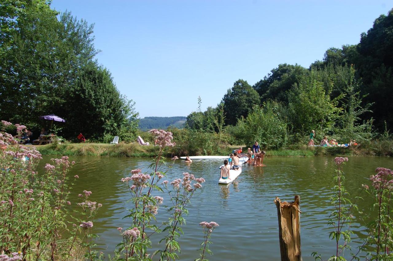 Camping La Foret Du Morvan Larochemillay Екстериор снимка